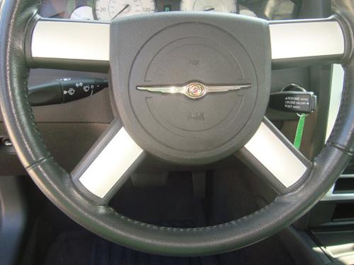 Chrysler 300 2010 photo 3