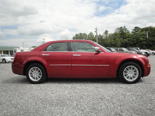Chrysler 300 2010 photo 1