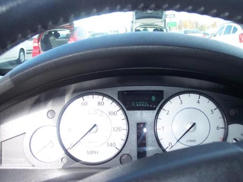 Chrysler 300 2010 photo 2