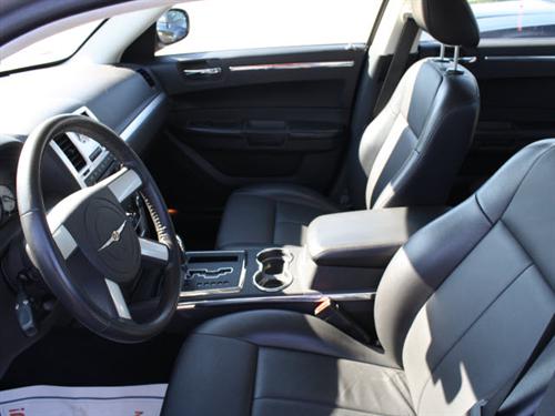 Chrysler 300 2010 photo 5