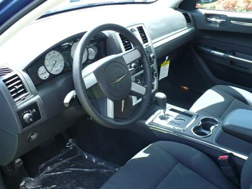 Chrysler 300 2010 photo 4