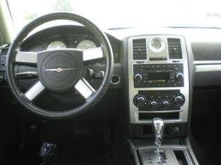 Chrysler 300 2010 photo 4