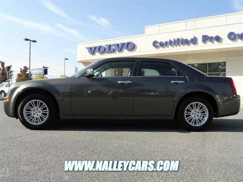 Chrysler 300 2010 photo 1