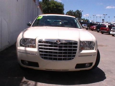 Chrysler 300 2010 photo 1