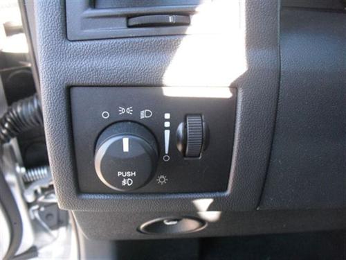 Chrysler 300 2010 photo 3