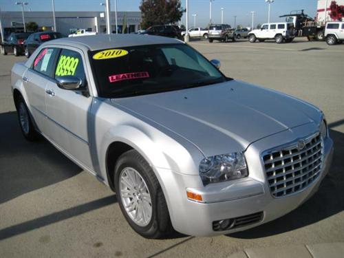 Chrysler 300 2010 photo 3