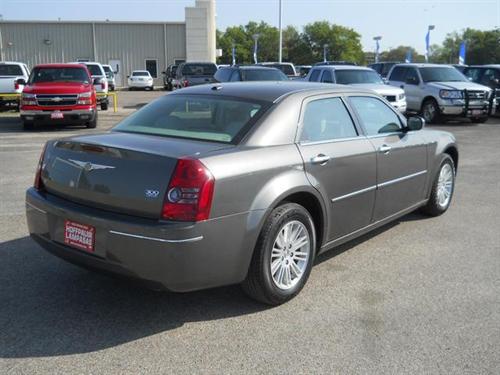 Chrysler 300 2010 photo 5