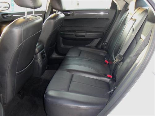 Chrysler 300 2010 photo 5