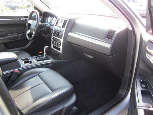 Chrysler 300 2010 photo 1