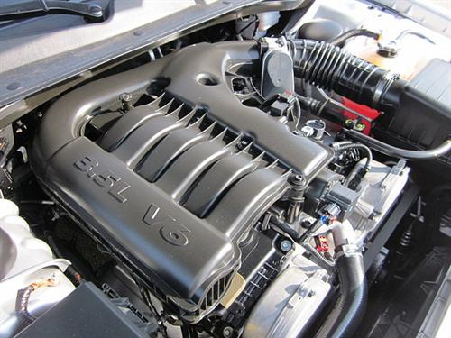 Chrysler 300 2010 photo 2