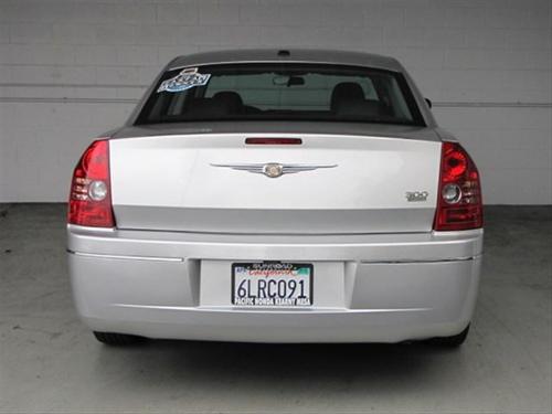 Chrysler 300 2010 photo 1