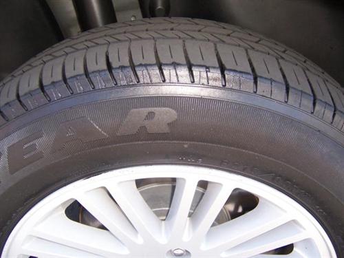 Chrysler 300 2010 photo 2