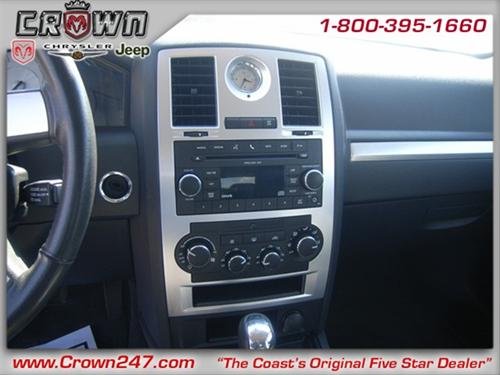 Chrysler 300 2010 photo 4