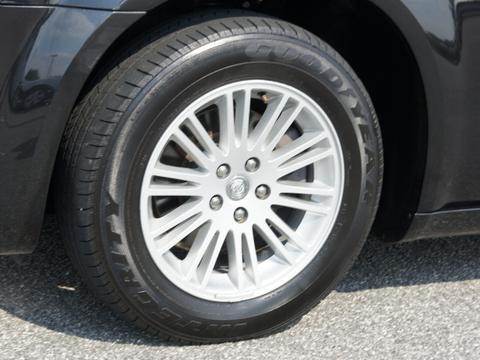 Chrysler 300 2010 photo 2