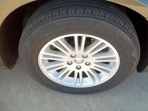 Chrysler 300 2010 photo 1