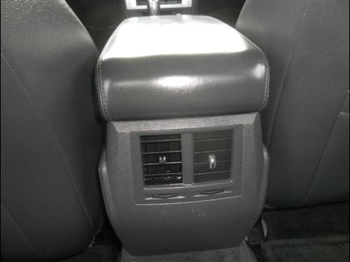 Chrysler 300 2010 photo 3