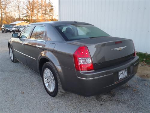 Chrysler 300 2010 photo 1