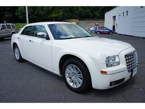 Chrysler 300 2010 photo 2