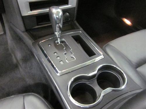 Chrysler 300 2010 photo 2