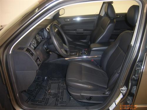 Chrysler 300 2010 photo 1