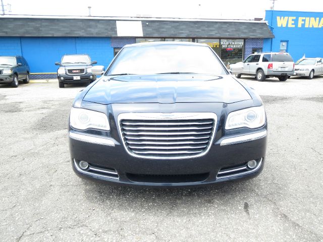Chrysler 300 2012 photo 1