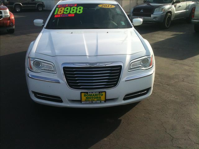Chrysler 300 2012 photo 1