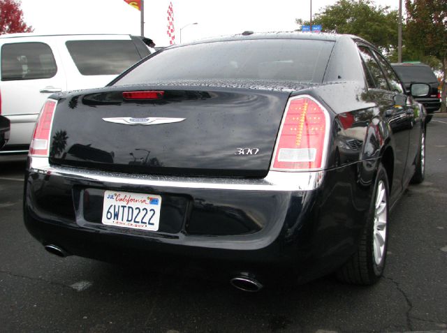 Chrysler 300 2012 photo 0
