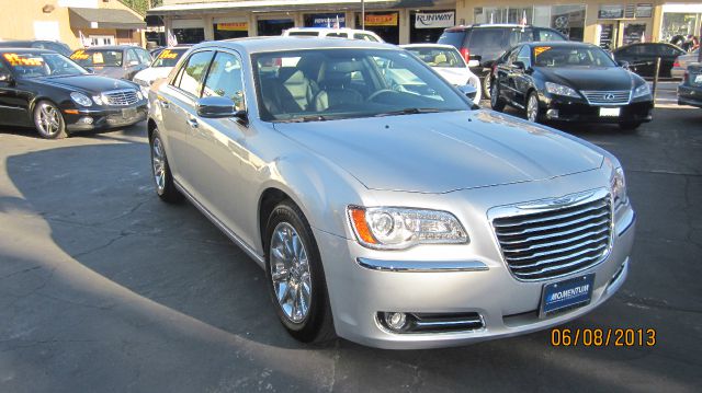Chrysler 300 2012 photo 1