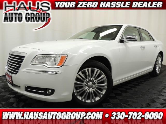Chrysler 300 2012 photo 3