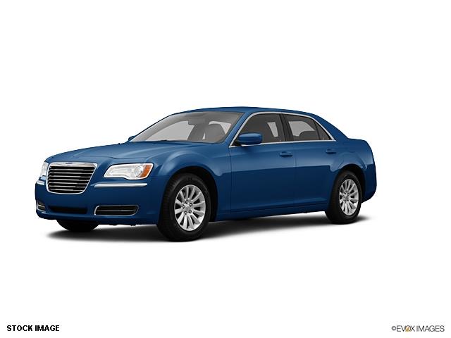 Chrysler 300 2013 photo 2
