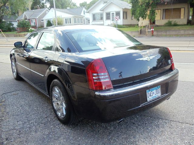 Chrysler 300C 2005 photo 3