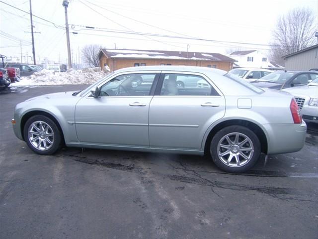 Chrysler 300C Unknown Sedan