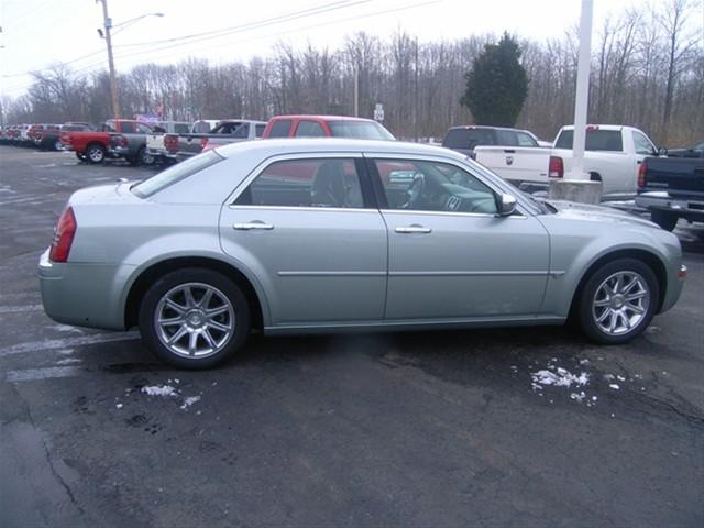 Chrysler 300C 2005 photo 4