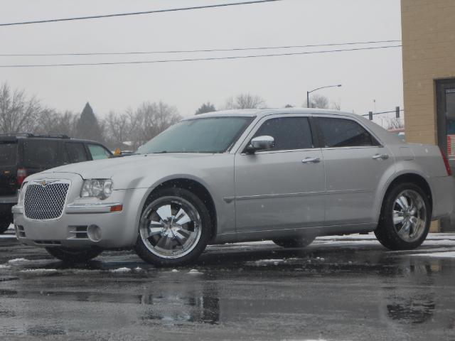 Chrysler 300C Base Unspecified