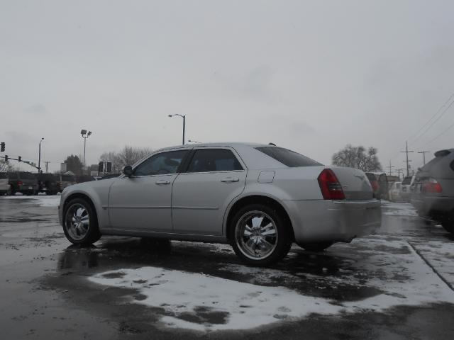 Chrysler 300C 2005 photo 5