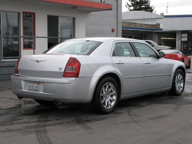 Chrysler 300C 2005 photo 3