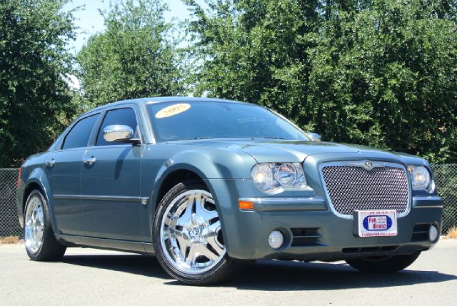 Chrysler 300C 2005 photo 1