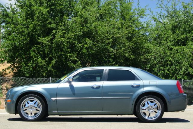 Chrysler 300C 2005 photo 3