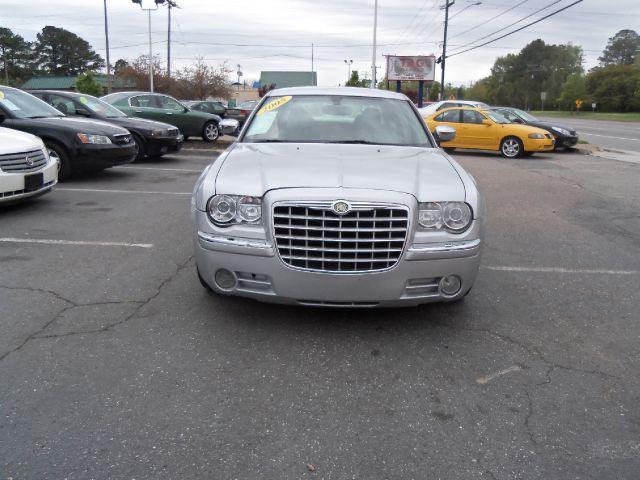 Chrysler 300C 2005 photo 3