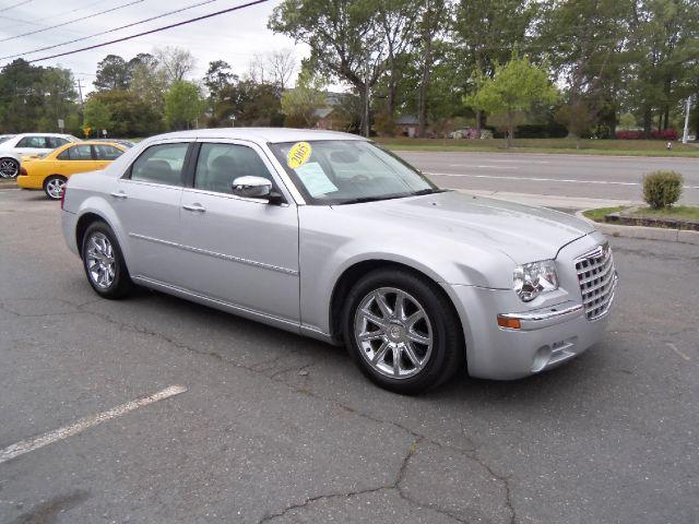 Chrysler 300C 2005 photo 4