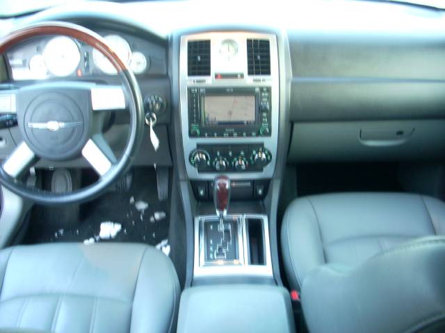 Chrysler 300C 2005 photo 1