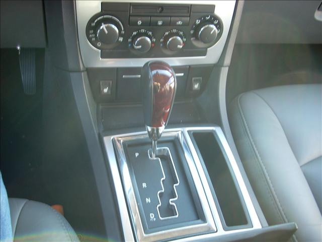 Chrysler 300C 2005 photo 2