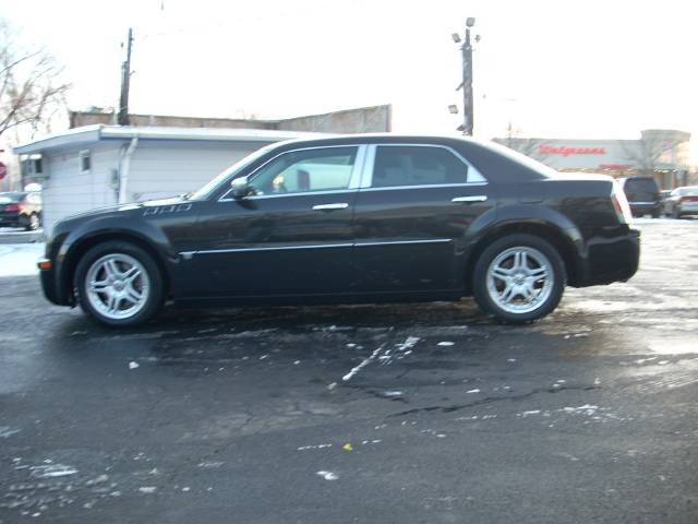 Chrysler 300C 2005 photo 3