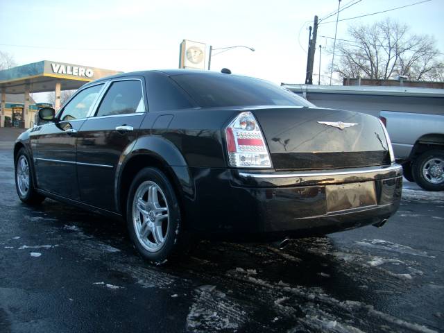 Chrysler 300C 2005 photo 4