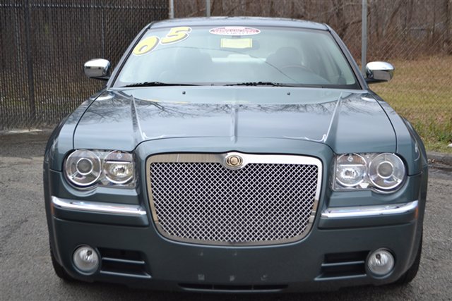 Chrysler 300C 2005 photo 1
