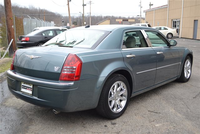 Chrysler 300C 2005 photo 5