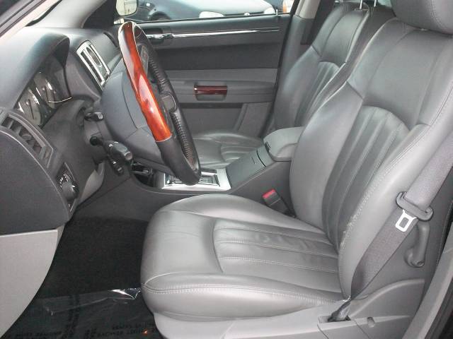 Chrysler 300C 2005 photo 3