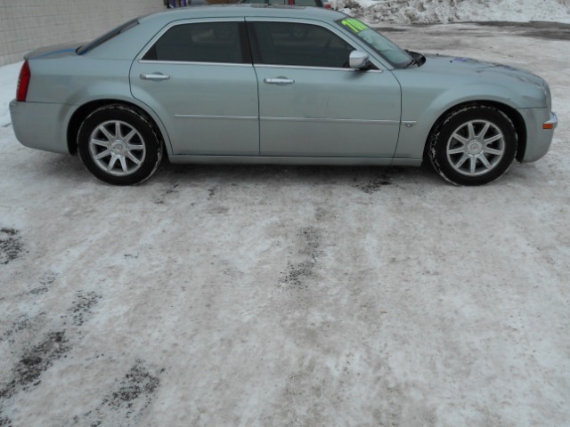 Chrysler 300C 2005 photo 4