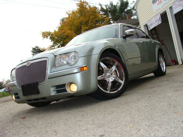 Chrysler 300C 2005 photo 1