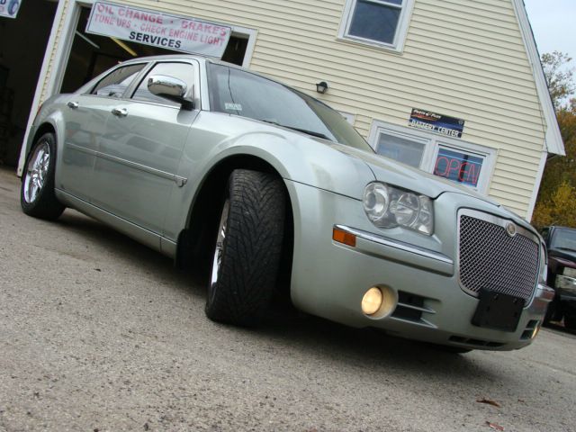 Chrysler 300C 2005 photo 2